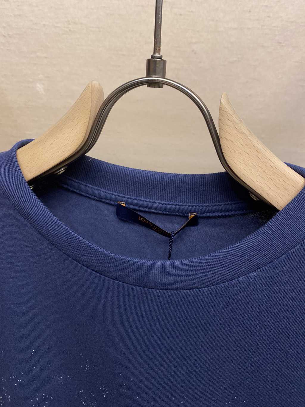 LV T-shirt